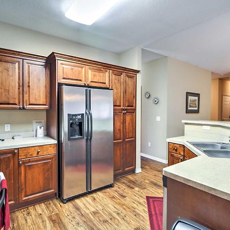 Branson Home With Deck Walk To The Strip And Creek! Zewnętrze zdjęcie