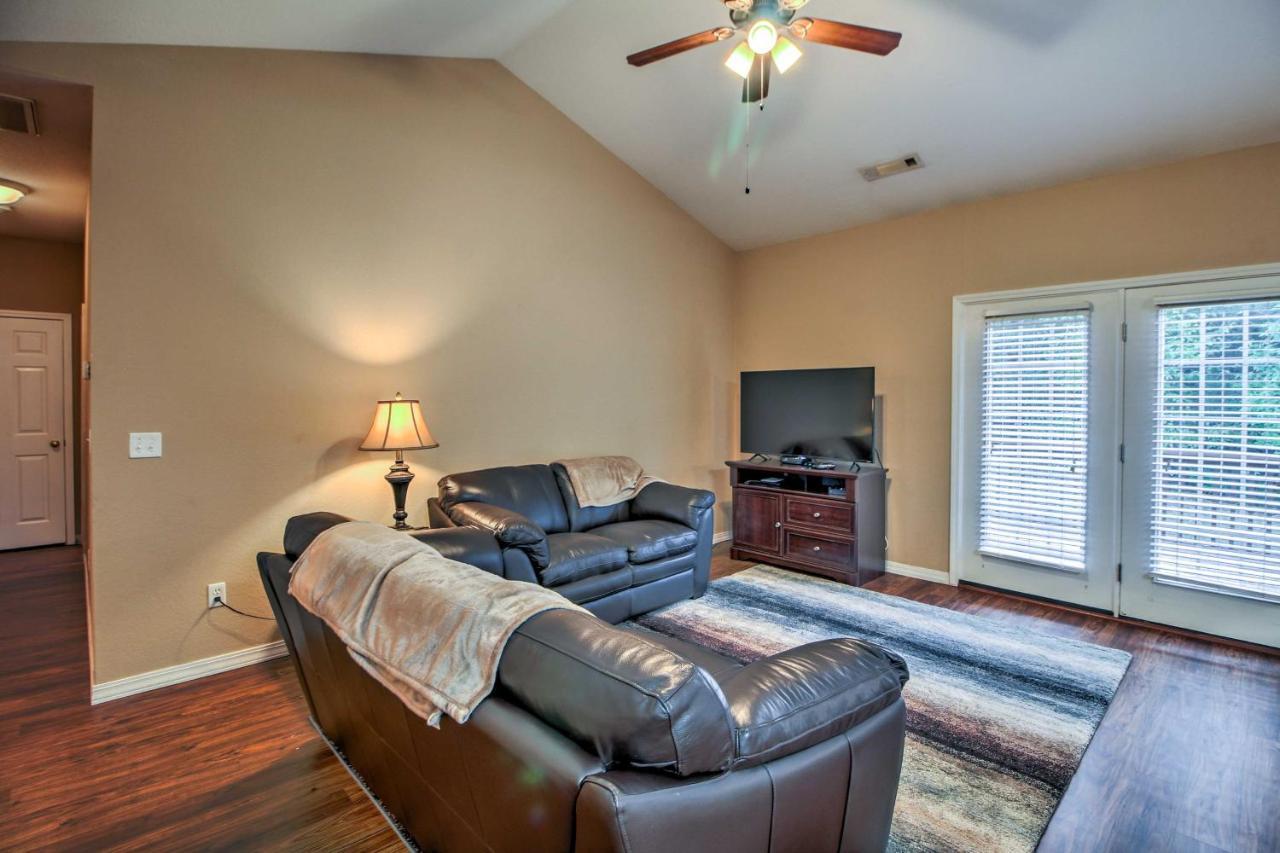 Branson Home With Deck Walk To The Strip And Creek! Zewnętrze zdjęcie